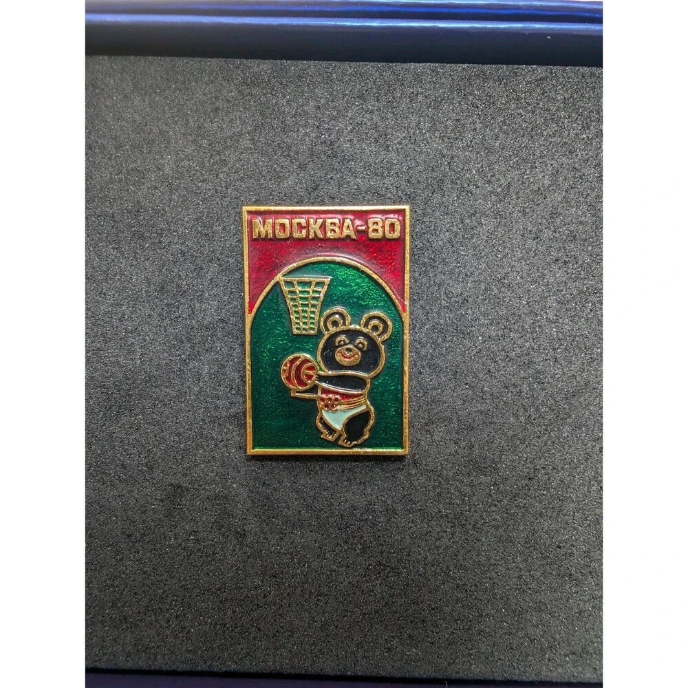 Vintage USSR Moscow 1980 Olympic Misha Basketball Enamel Pin Badge